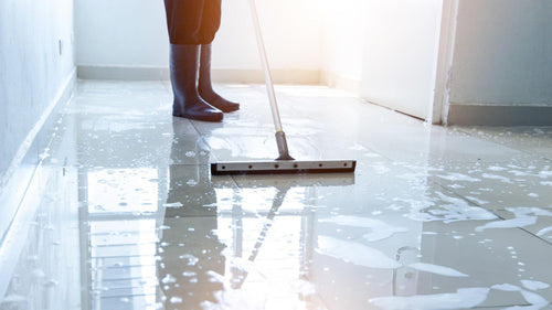 How to Use a Floor Squeegee: Master Professional Cleaning Techniques for Every Surface
