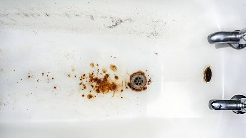 A Guide on How to Remove Rust Stains from Your Tub